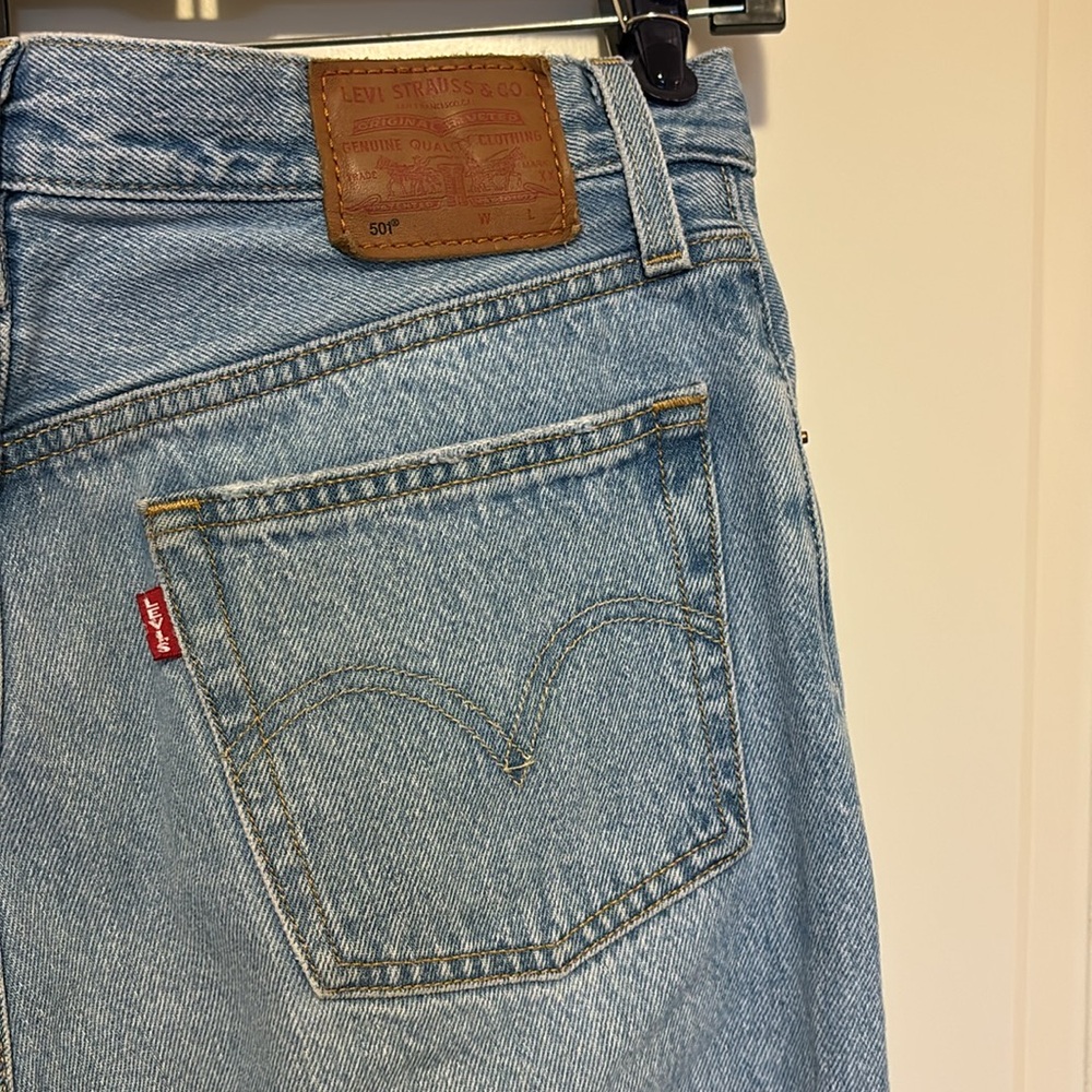 Levi’s women’s 501 original straight jeans